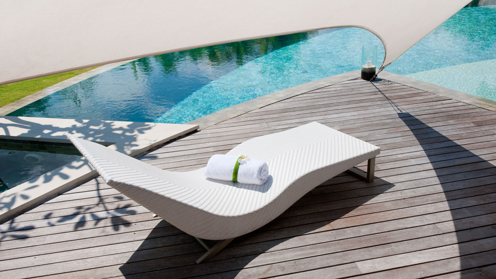 The Layar - 3 bedroom - Sun loungers and fresh towels